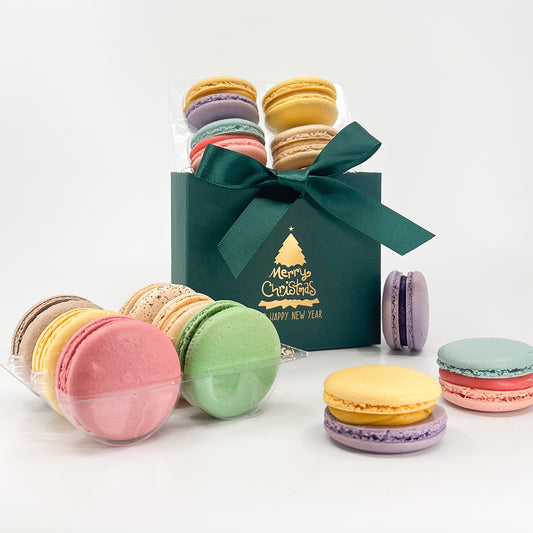 Macaron Christmas Box - 6 Count