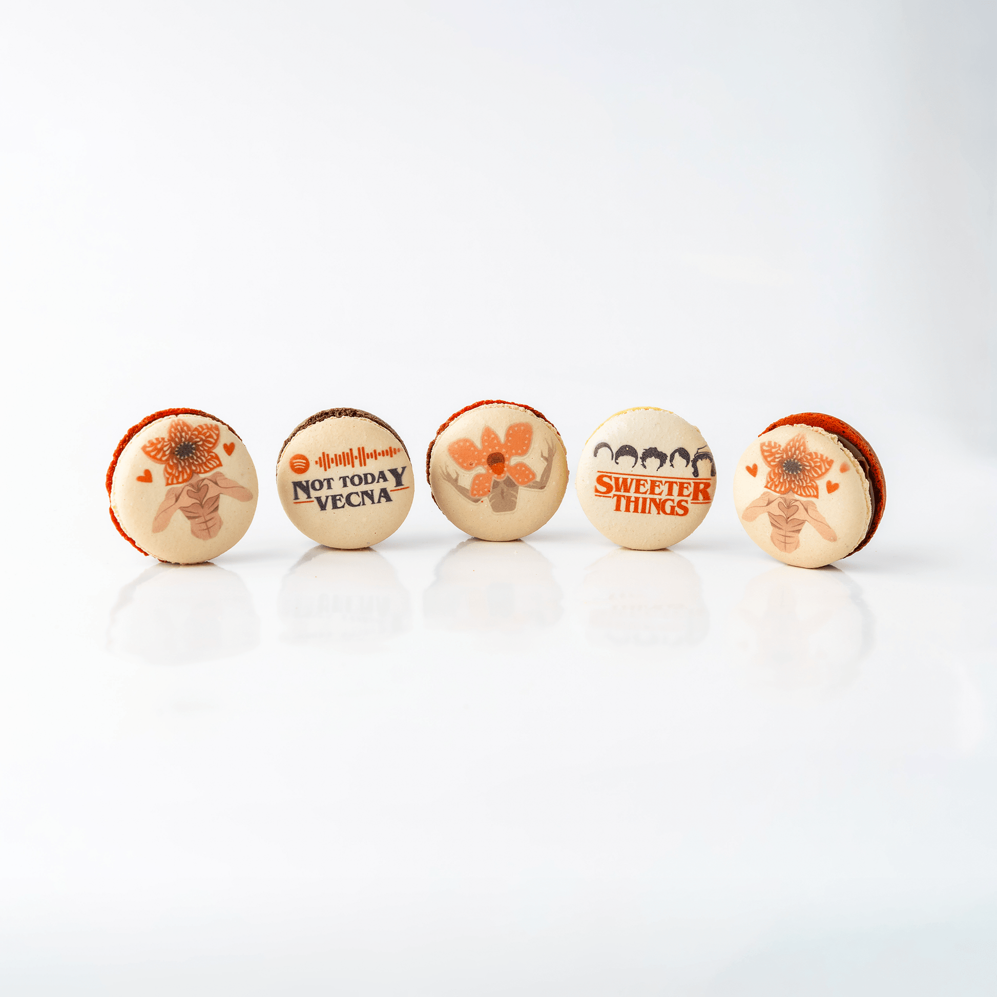 Handmade Sweeter Things French Macarons Gift Box | Retro 80s Fan - Inspired Dessert Gift French Macaron by WoooW