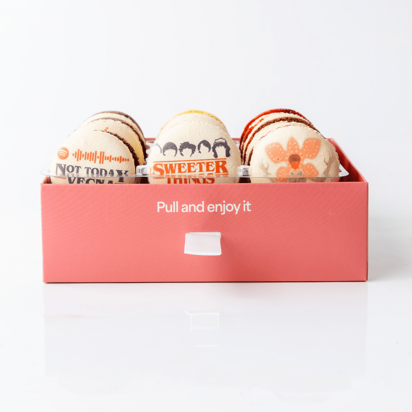 Handmade Sweeter Things French Macarons Gift Box | Retro 80s Fan - Inspired Dessert Gift French Macaron by WoooW